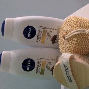 Nivea Cocoa and Shea Butter Body Wash (2) Loofah and Dry Brush